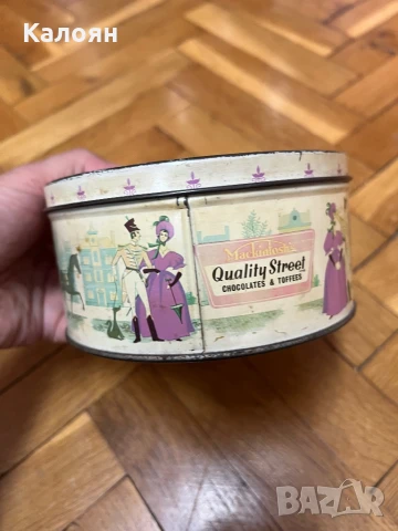 Метална кутия от английски бисквити, снимка 2 - Антикварни и старинни предмети - 50601062