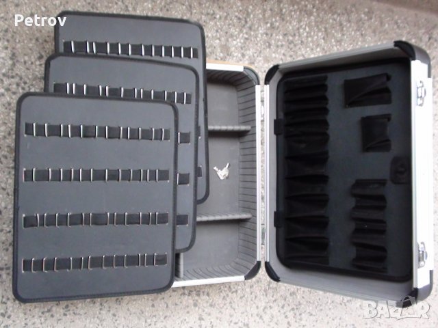 Куфар за Инструменти - ЗДРАВ Алуминиев Куфар за Инструменти с 2 ключета !!! Внос от Германия !!!, снимка 10 - Клещи - 39609715