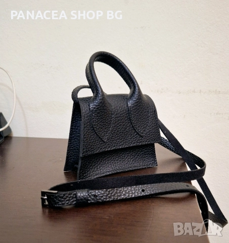 Малка дамска чанта черна