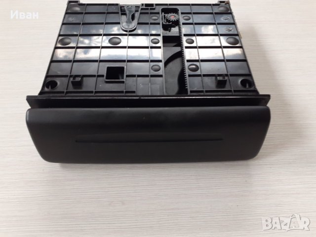 Cup Holder Поставка  за чаши Ауди А8 /Audi A8 4H, снимка 5 - Части - 43114185