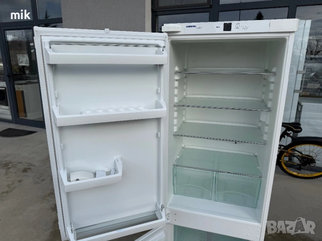 Хладилник с фризер Либхер Комфорт 157 см за вграждане, снимка 2 - Хладилници - 53005341