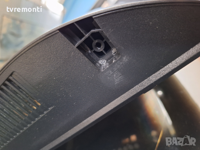 крачета за телевизор LG модел 32LM550BPLB, снимка 3 - Стойки, 3D очила, аксесоари - 44865058