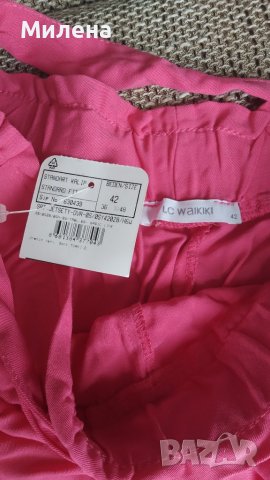 Нови къси дамски панталони LC Waikiki , снимка 2 - Къси панталони и бермуди - 40151822