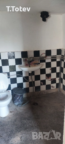 Къща с.Мировци -обл.Шумен на 85км от Варна, снимка 8 - Къщи - 52422966