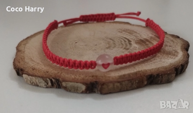 Гривна с буква,плетка макраме,ръчно изработена, снимка 3 - Гривни - 52975479