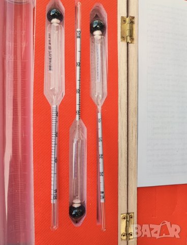 Прецизен спиртомер зяа ракия  в дървена кутия с мензура, термометър и таблицакутия , снимка 4 - Други - 38727051