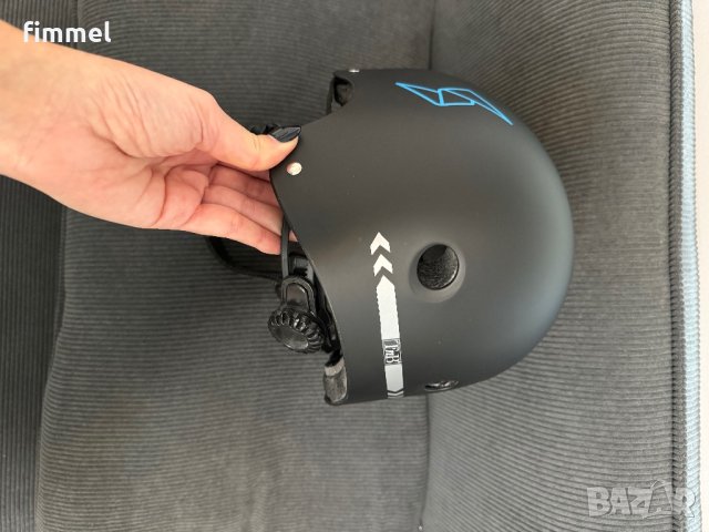 Нова Предпазна каска Urban moov, снимка 4 - Спортна екипировка - 43349044