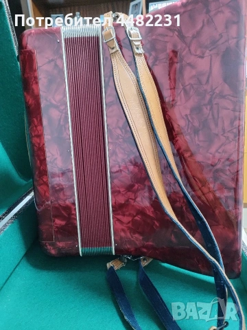 Продавам Немски акордеон Баркароле Проминенз2 4гласа с куфар , снимка 8 - Акордеони - 53040088