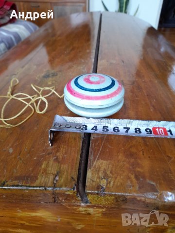 Стара играчка Йо-Йо, снимка 4 - Антикварни и старинни предмети - 32534882