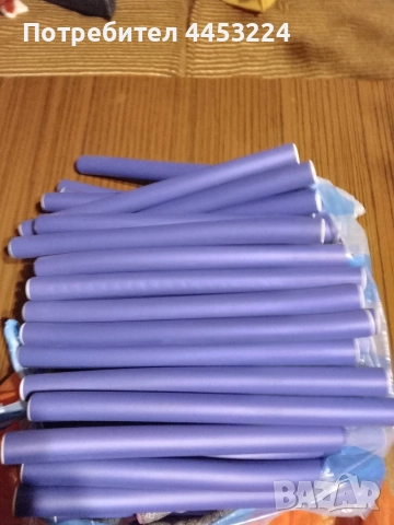 Купички ,четки, пелерини за боядисване на коса,поставка за фризьорски четки и ролки за коса , снимка 10 - Фризьорски принадлежности - 51848071