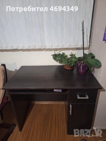 Продавам скринове и бюро, снимка 3 - Скринове - 52919623