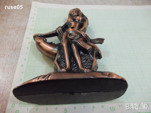 Запалка"Девойка с еленче" газова пиезокристална с мек пламък, снимка 3 - Други ценни предмети - 28883402