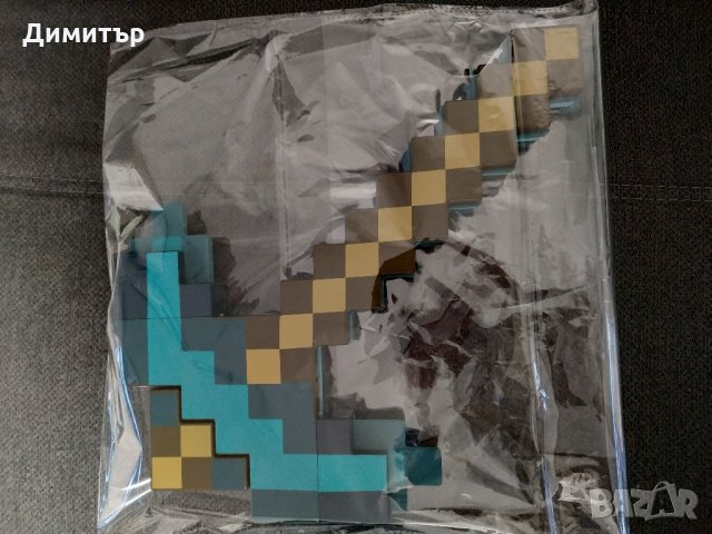 Майнкрафт, Minecraft диамантен меч и кирка 2в1 играчка Маинкрафт, снимка 15 - Други - 28521206