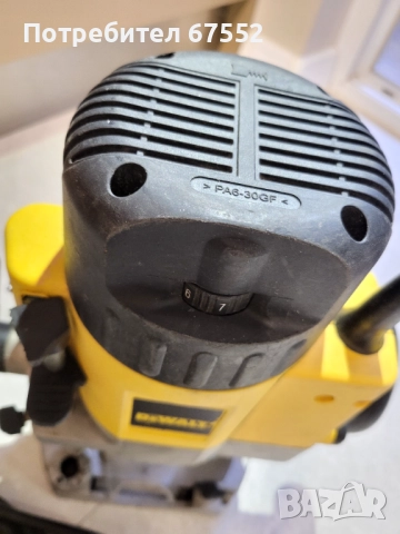 Оберфреза Dewalt DW626 комплект, отлично състояние 2300W, 8 и 12мм., снимка 8 - Други инструменти - 49765094