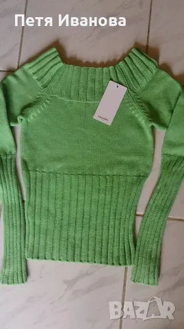 Различни пуловери на Mango и Zara 