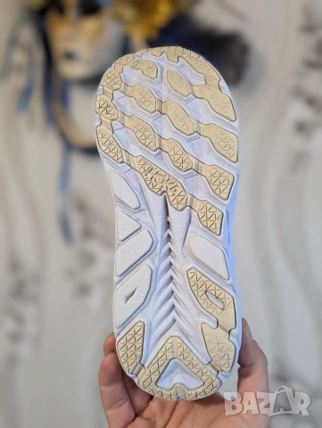 маратонки HOKA ONE ONE CLIFTON 8 номер 40, снимка 3 - Маратонки - 49067759