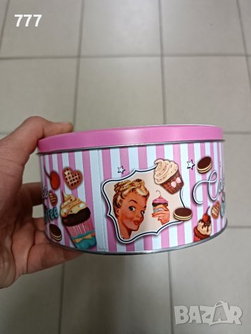 кутии метални, снимка 6 - Кутии за храна - 43823235