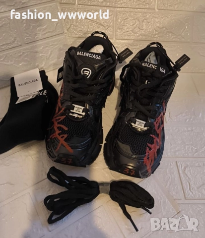 Маратонки Balenciaga runner graffiti 37 реплика, снимка 2 - Маратонки - 52681905