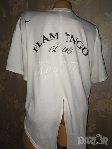 Nike L, XL- Оригинален топ в бяло с надписи, снимка 1 - Корсети, бюстиета, топове - 37538414