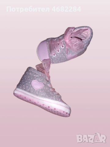 Маркови детски дрешки за бебе момиченце 0-3м. + въртележка, играчки, снимка 10 - Комплекти за бебе - 52789605