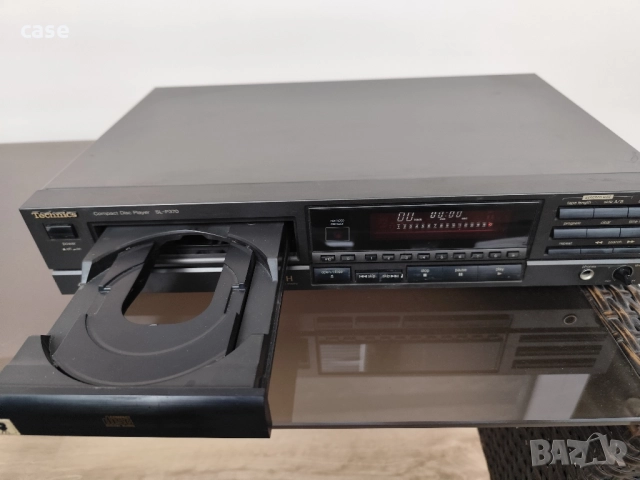 Technics compact disc player SL-P370 в добро състояние без дистанционно , снимка 2 - Ресийвъри, усилватели, смесителни пултове - 51848462