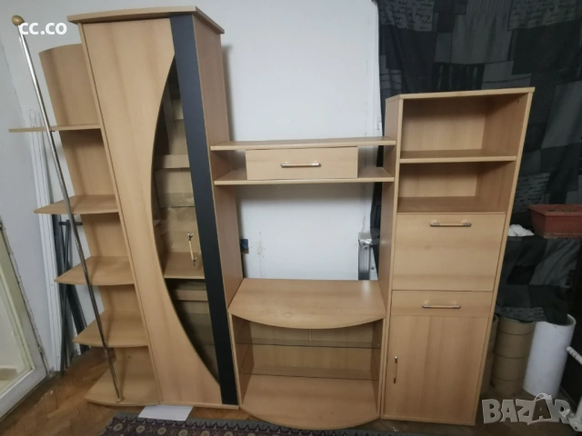 Модулна секция.Предлага се заедно и поотделно.