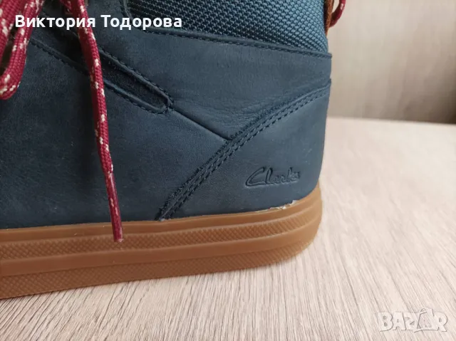 ПРОДАВАМ ДЕТСКИ БОТИ -марката е Clarks, снимка 9 - Детски боти и ботуши - 48282757