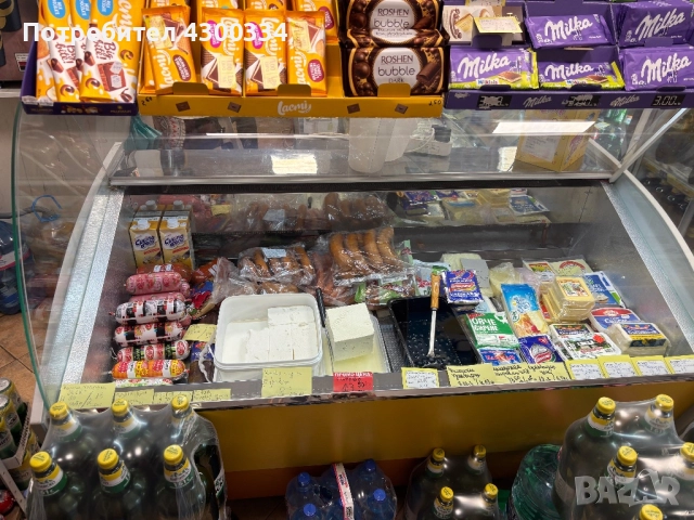 Продавам хоризонтални витрини с 2,5 г гаранция , снимка 2 - Витрини - 52658414