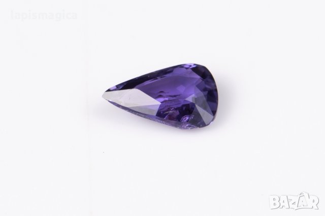 Виолетов сапфир 0.58ct нетретиран капка