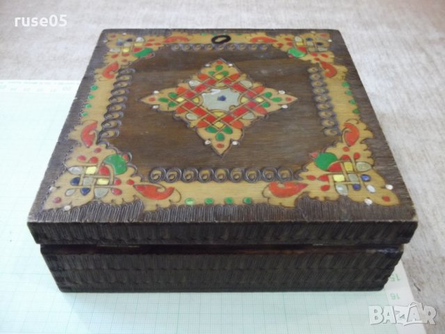 Кутия дървена пирографирана квадратна от соца, снимка 3 - Други ценни предмети - 32523603