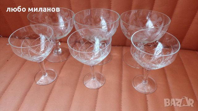 Два вида стъклени чаши по 3 бр за шампанско или мелби, вино, снимка 12 - Чаши - 43427084