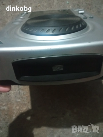 Сд, снимка 2 - Ресийвъри, усилватели, смесителни пултове - 51548927