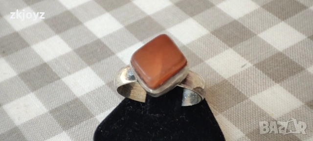 Сребърен Пръстен с Полускъпоценен камък 4.1 гр / Проба 950