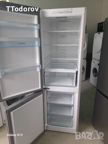Хладилник с фризер Bosch KGN36VL35, NoFrost , снимка 2 - Хладилници - 52297512