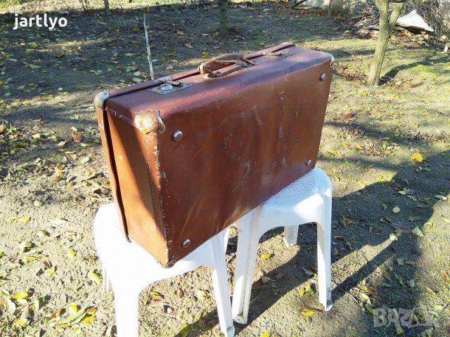 Старинен куфар