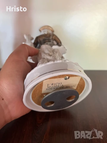 Музикална порцеланова фигура, снимка 3 - Музикални играчки - 50506059