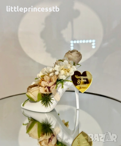 Подаръци за 8-ми март, елегантни обувки с цветя , снимка 5 - Изкуствени цветя - 53573246