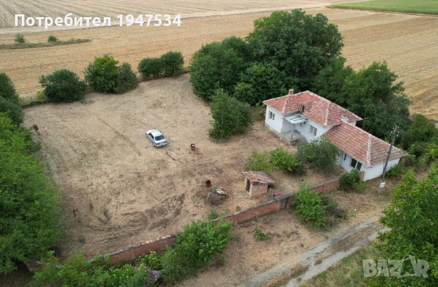 Продава се къща с голям двор и невероятна гледка в с. Русаля, обл. Велико Търново, снимка 2 - Къщи - 50580431