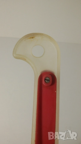 Ретро пластмасова шпатула за торти и подобни неща, с механизъм за избутване, снимка 10 - Антикварни и старинни предмети - 51708936