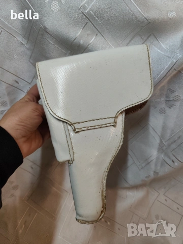 Рядък бял параден кобур за Макаров (ПМ) –1963, снимка 4 - Антикварни и старинни предмети - 53392184