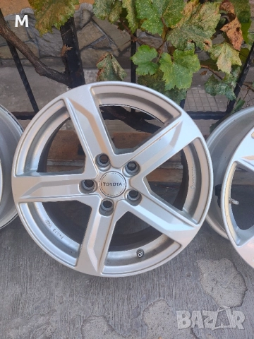 Джанти за Тойота Аурис , снимка 2 - Гуми и джанти - 51630260