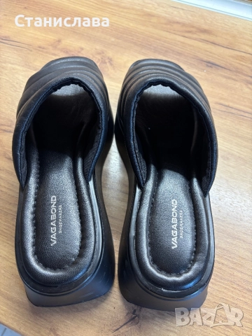 Кожени чехли  Vagabond, снимка 3 - Чехли - 51568833