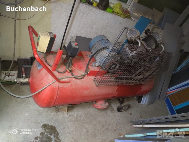 компресор 300 л, снимка 3 - Други машини и части - 52372277