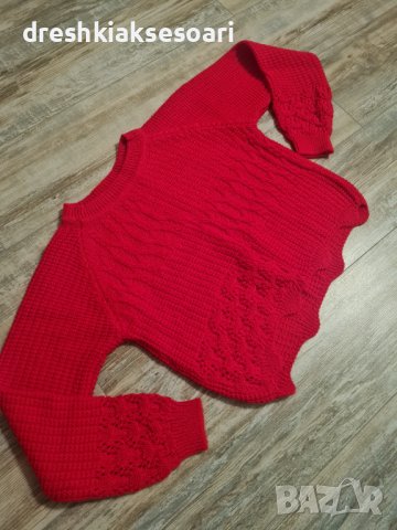 Червен пуловер, снимка 1 - Блузи с дълъг ръкав и пуловери - 43480796