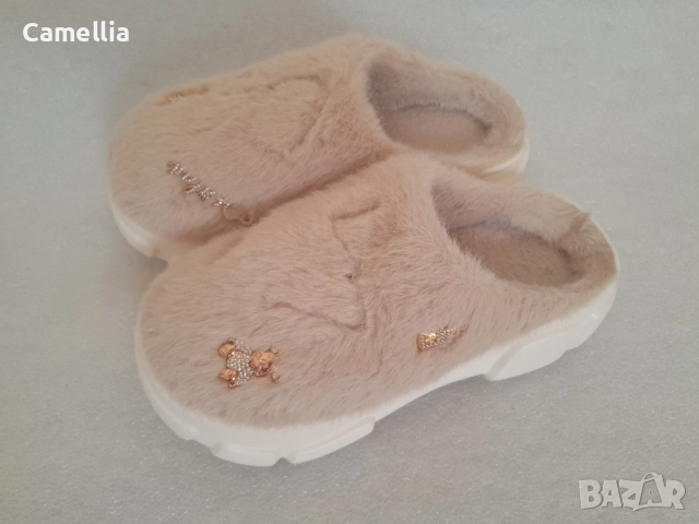 Дамски пухени чехли, 40-41 номер , снимка 2 - Пантофи - 52972700