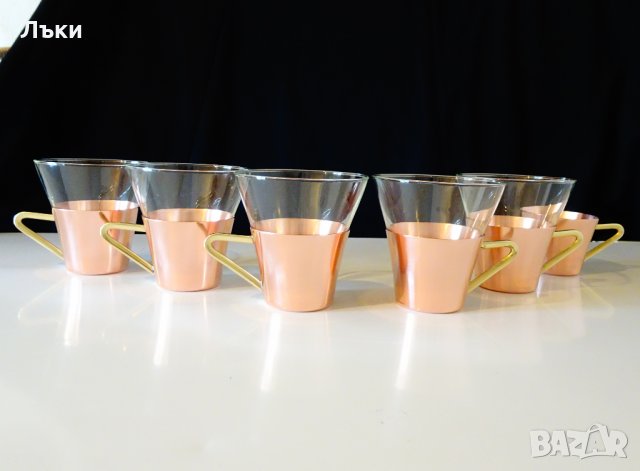 Медни чаши за ракия,плюс стъклена за кафе. , снимка 3 - Антикварни и старинни предмети - 26710953