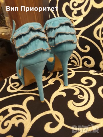 син сандал чисто нов с платформа отпред и елегантен удобен ток, снимка 7 - Сандали - 34722491