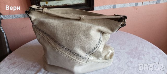 Модерни дамски чанти, снимка 8 - Чанти - 40630829