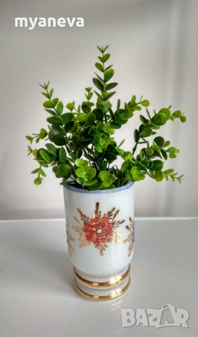 Цветна ваза с позлата от Соца