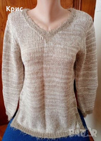 Италиански пуловер M/L размер , снимка 2 - Блузи с дълъг ръкав и пуловери - 26806032